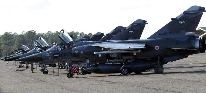 Γαλλία: Τα μαχητικά Rafale προσπαθούν να κάνουν… ησυχία για τους μαθητές – Λόγω εξετάσεων